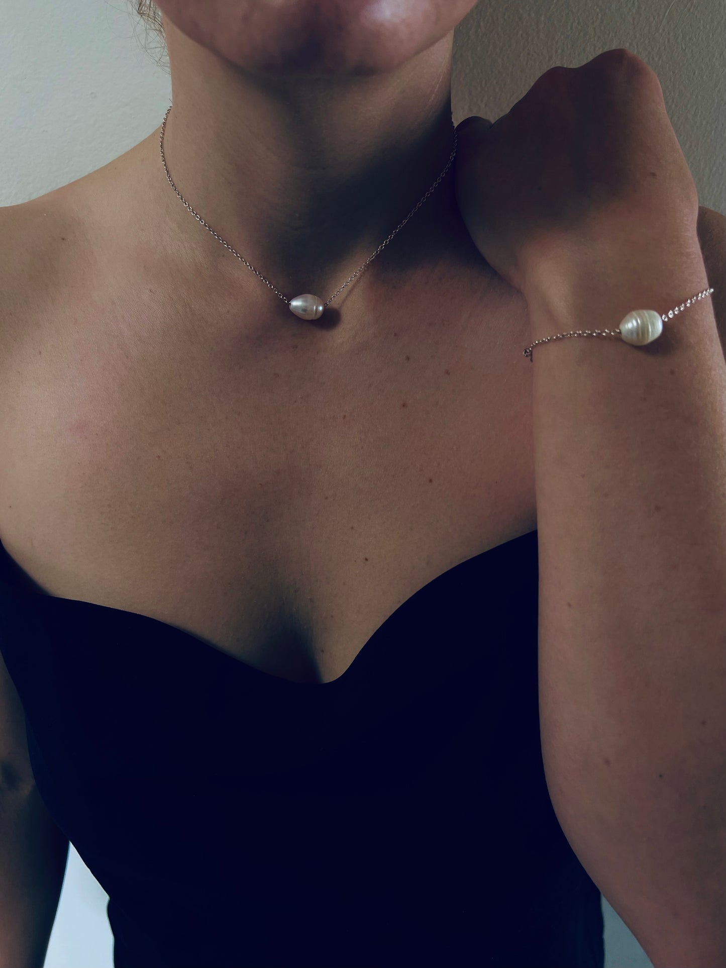 Nola Necklace Silver